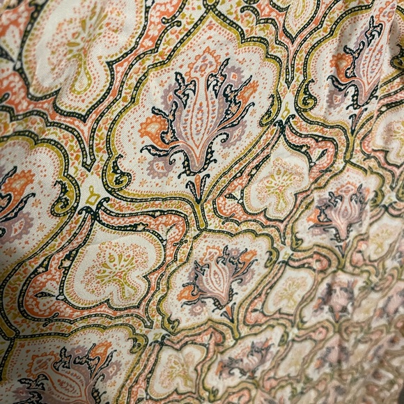 Woman’s dress - Picture 5 of 9